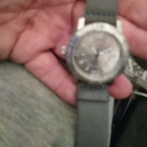 Redshift 7 man quarts watch.